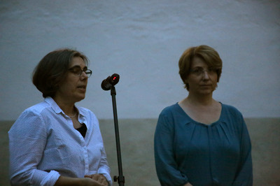 Lisa Amon, vom Referat Sch�pfung und Klimaschutz der Di�zese Eichst�tt, und CSU-Landtagsabgeordnete Tanja�Schorer-Dremel begr��ten die G�ste zu einem atemberaubenden Naturspektakel.
pde-Foto: Geraldo Hoffmann
