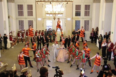 Die Germanica K�sching zeigte am Unsinnigen Donnerstag eine tolle Show in der Eingangshalle des Maximilianeums!