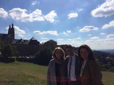 Nachdem Gerda Hasselfeldt abgesagt hat, haben wir etwas Zeit f�r einen Spaziergang im Gottesgarten am Obermain anstatt im Sitzungsraum zu schwitzen.