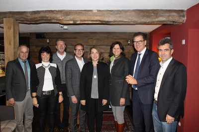 Der Bezirksvorstand der CSU Oberbayern tagte in Beilngries. Mit Bezirksrat Eichiner, Pauline Hirschberger, Marcel Huber,MdL, Alexander Dobrindt,MdB, Tanja Schorer-Dremel,MdL, Gerd M�ller (CSU) und Alexander Anetsberger (B�rgermeister Beilngries)
