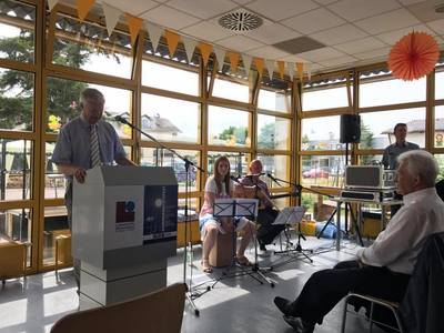 Die Einweihung der neuen F�rderst�tte der Lebenshilfe Werkst�tten in Gaimersheim war ein wunderbares Fest! Es ist toll, wie hier gearbeitet wird. Mein pers�nlicher Dank gilt auch dem Gungoldinger Team, das durch seine Spendenaktionen einen gro�en Beitrag zur Umsetzung geleistet hat. 